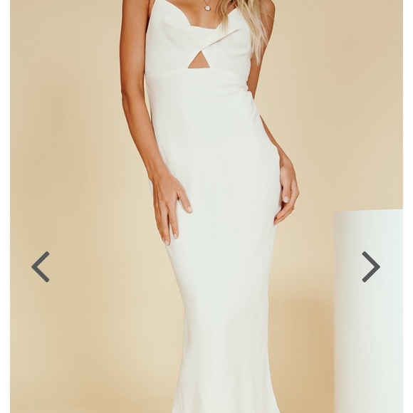 VRGGRL White MIDI Dress BRAND NEW NEVER WORN - Picture 1 of 4